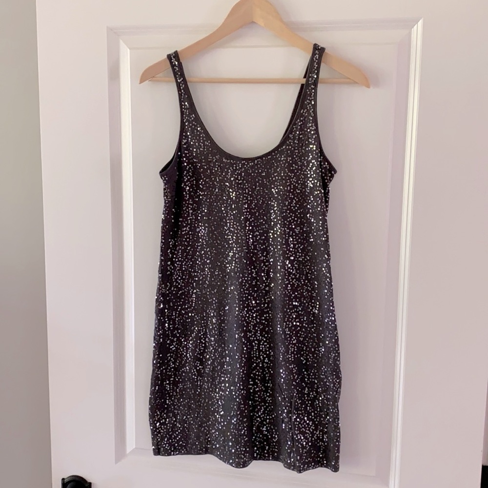 *Express* Sequin Top.